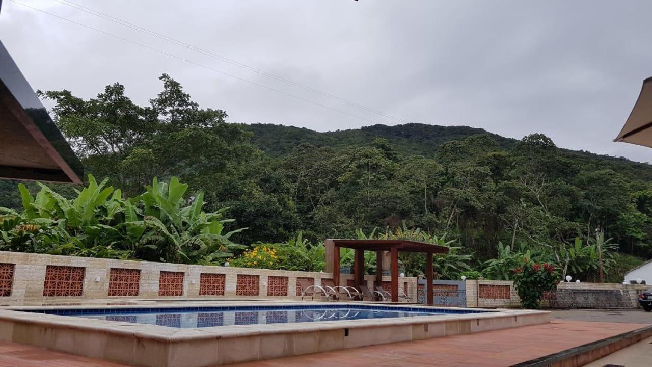 Hotel Cantinho Das Flores Guaramiranga Exteriör bild