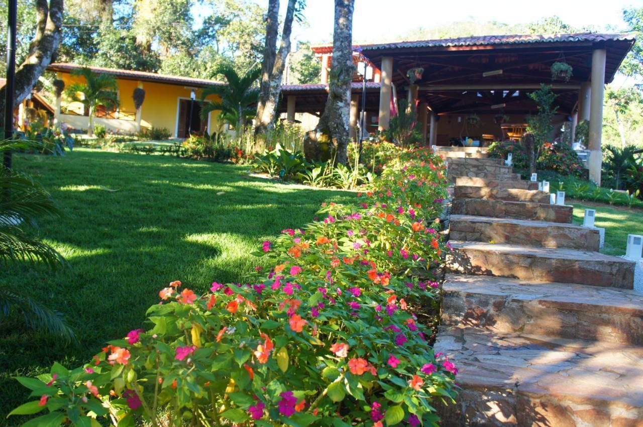 Hotel Cantinho Das Flores Guaramiranga Exteriör bild